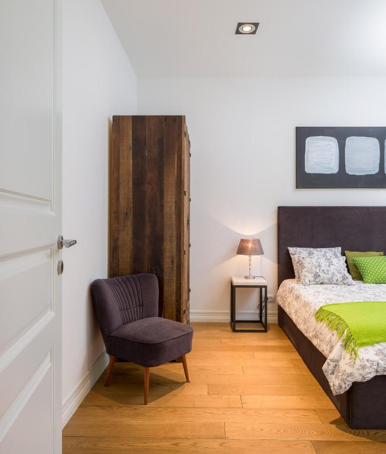 Charlie Chaplin Apartment Split Bagian luar foto